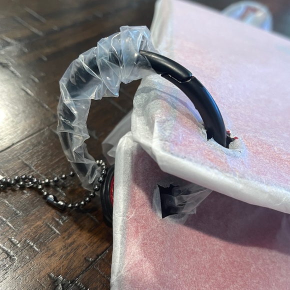 MILLIE’S Clutch Set, Red - Picture 3 of 7